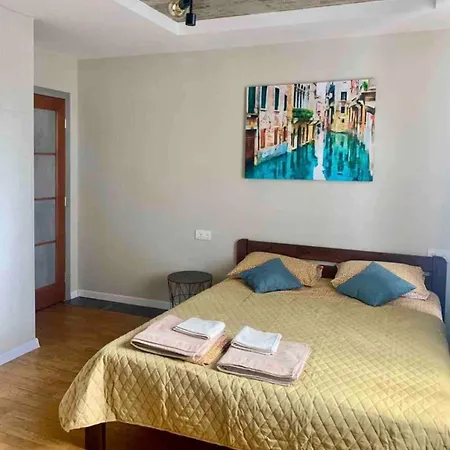 Apartment сучасні у самому серці одеси *